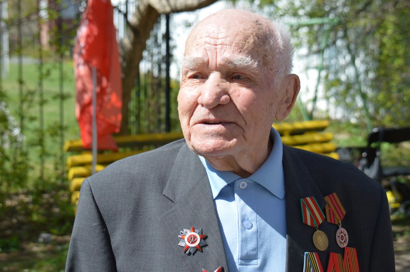 «Стыд и позор»: в Новосибирске ветерана не поздравили с Днём Победы